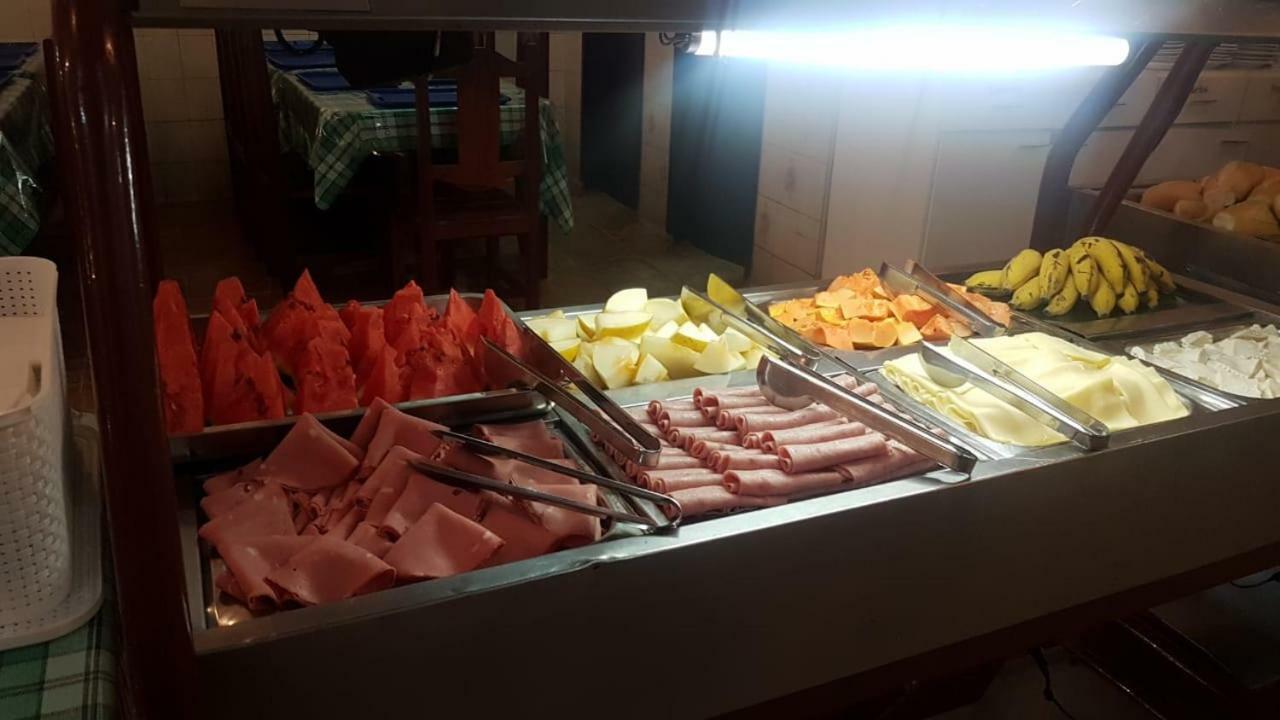Hotel Ferreira Aparecida  Extérieur photo